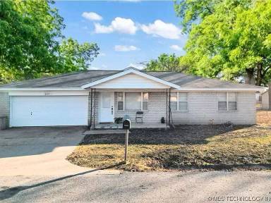 Main picture of 8734 E 170th Pl S