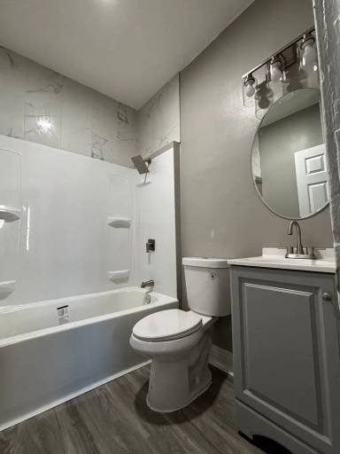Main picture of 1717 E Columbus Dr