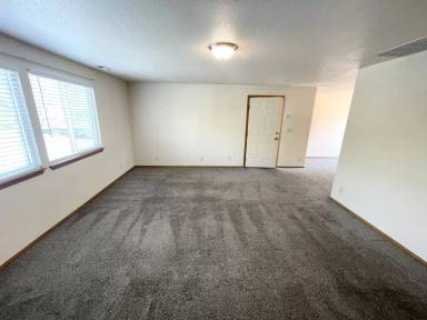 Main picture of 3742 W Rose Hill St