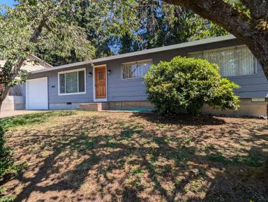 Main picture of 4865 Whiteaker St