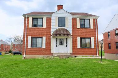 Main picture of 544 Corona Ave