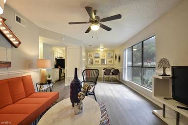 Main picture of 1304 Summit St