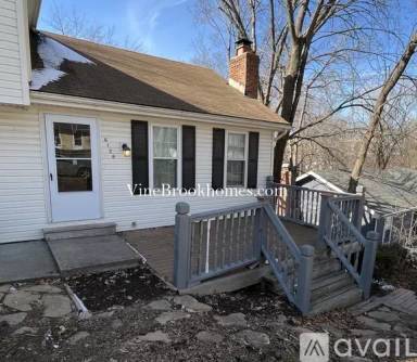 Main picture of 6128 N Baltimore Ave