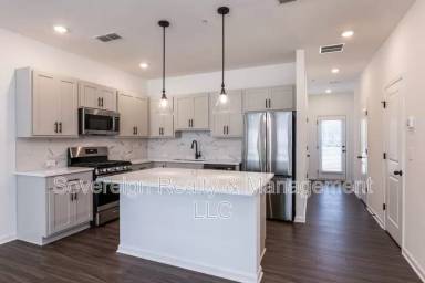 Main picture of 5542 Highland St