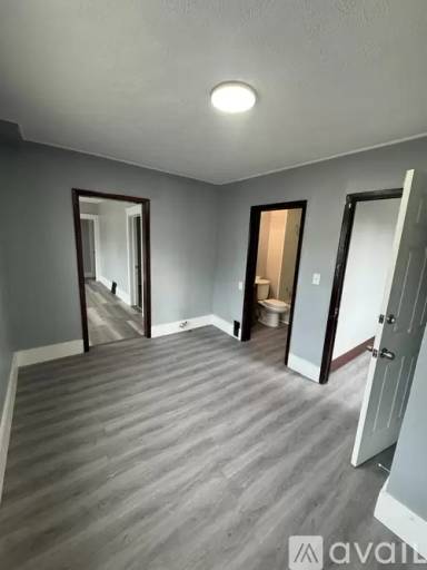 Main picture of 1074 E 71st St