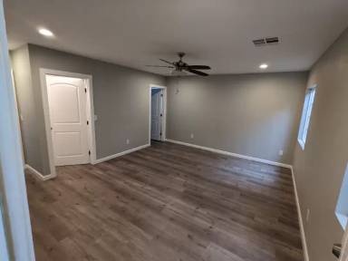 Main picture of 2537 Maynard Dr