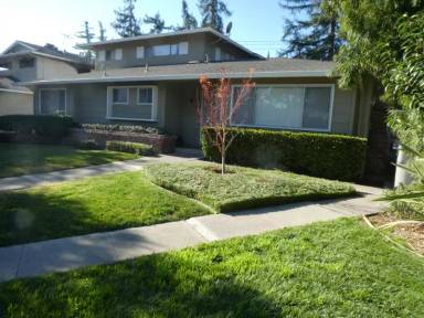 Main picture of 395 Bellerose Dr