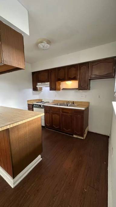 Main picture of 204 Rue Royale