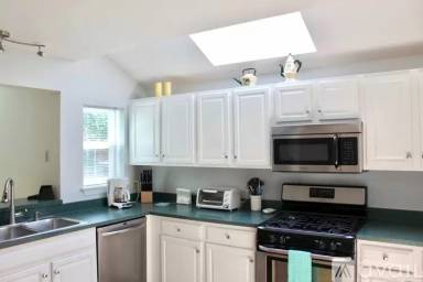 Main picture of 245 Redrock Dr