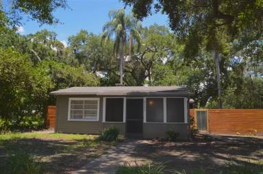 Main picture of 5197 Magnolia St