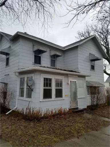 Main picture of 230 1/2 W Douglas St