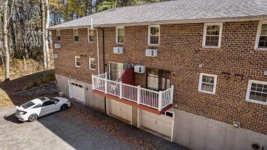 Main picture of 50 Oakridge Dr
