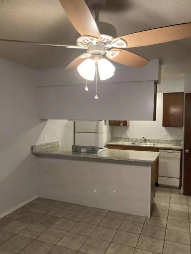 Main picture of 203 S Baggett St
