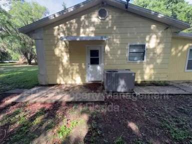 Main picture of 595 NW 100th St