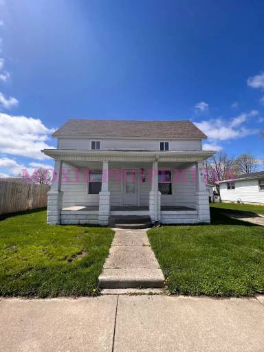 Main picture of 907 S Waugh St