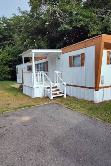 Main picture of Red River Mobile Home Community
