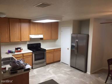 Main picture of 7811 Hedrick Farm