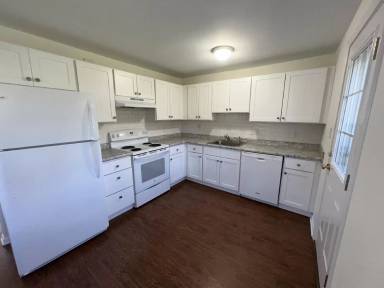 Main picture of 42 Elm Hill Dr