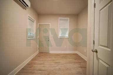 Main picture of 2822 N Taney St