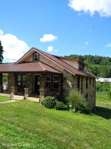 Main picture of 150 Delmar St