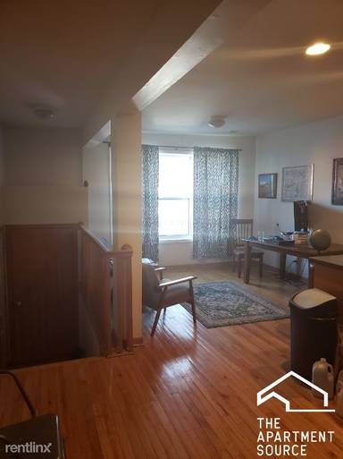Main picture of 1446 N Leavitt St