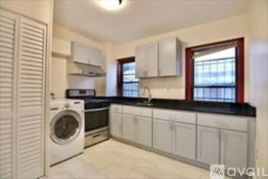 Main picture of 871 Harrison Ave