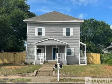 Main picture of 926 N 14th St