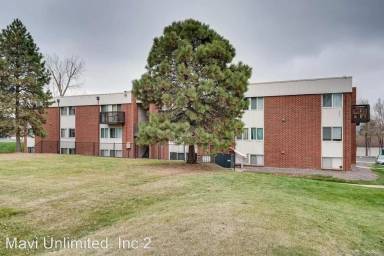 Main picture of 3633 S Sheridan Blvd