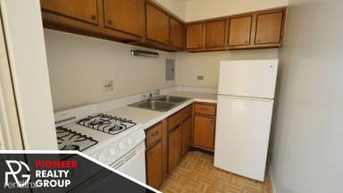 Main picture of 660 W Wrightwood Ave
