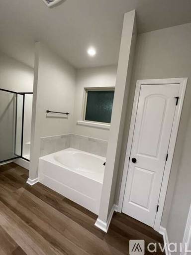 Main picture of 202 Saint Fazzio St