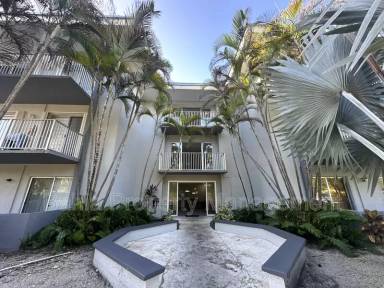 Main picture of 7403 SW 82nd St