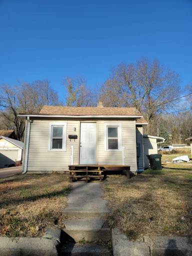 Main picture of 3409 Parkview Blvd