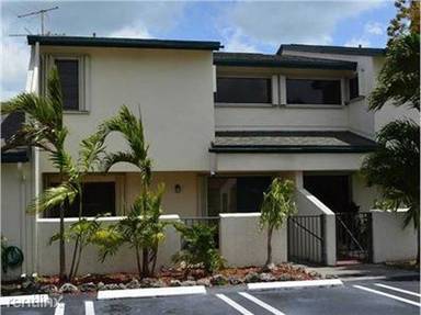 Main picture of 10800 SW 72nd St