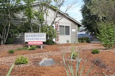 Main picture of 1649 NE Barberry Dr