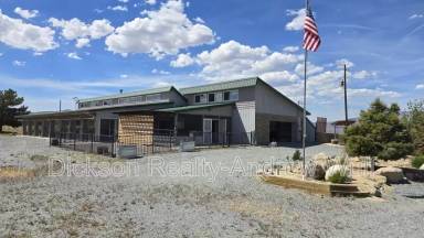 Main picture of 5800 Peak Rd