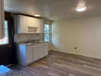 Main picture of 135 Silver Sands Rd
