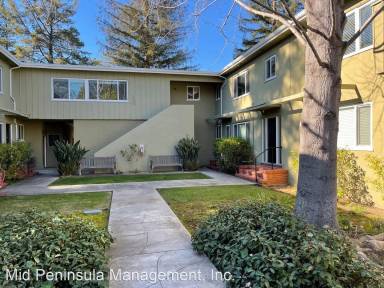 Main picture of 440 Ravenswood Ave