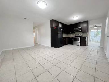 Main picture of 3411 W Arch St
