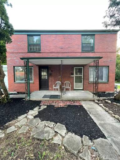 Main picture of 194 E Hudson St