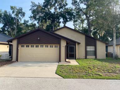 Main picture of 1020 NE 30th Ave