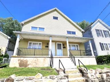 Main picture of 2030 Washburn St