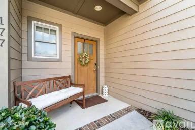 Main picture of 177 Pinebranch Ct