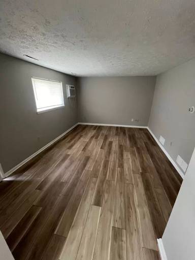 Main picture of 8917 Middlebranch Ave NE