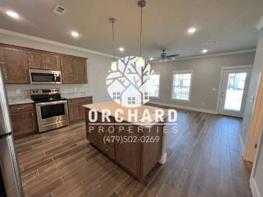 Main picture of 3000-3010 E Brookview Dr