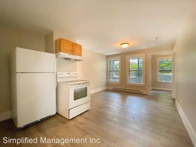 Main picture of 45 Greenwood St