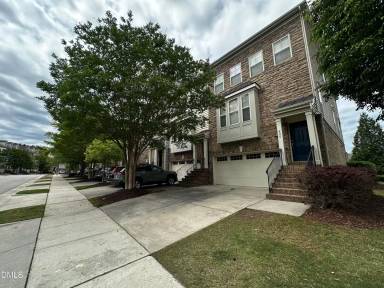 Main picture of 400 Panorama Park Pl