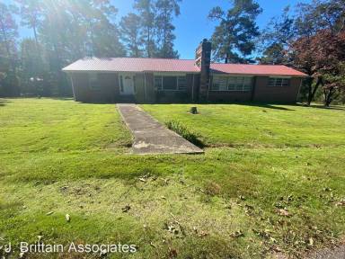 Main picture of 156 Helena St