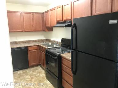 Main picture of 2833 N Ohenry Blvd