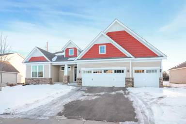 Main picture of 879 Cascade Way