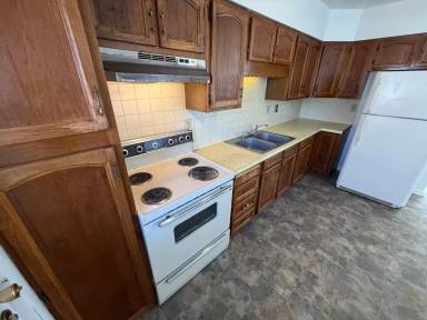 Main picture of 218 E Lincoln Ave